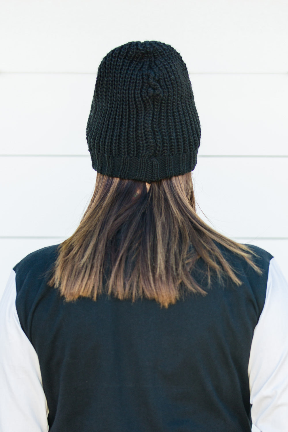 Threader Ponytail Beanie Black